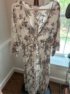 L.I.F.E. Floral Maxi Kimono